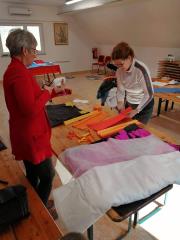 delavnica izdelovanja mask na Selu, feb 2020, foto J Dolenec (3)